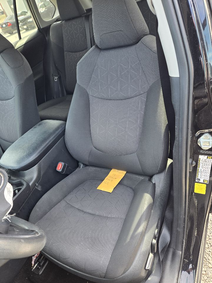 Vehicle/249851_12.jpg