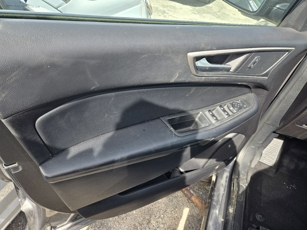 Vehicle/249853_11.jpg