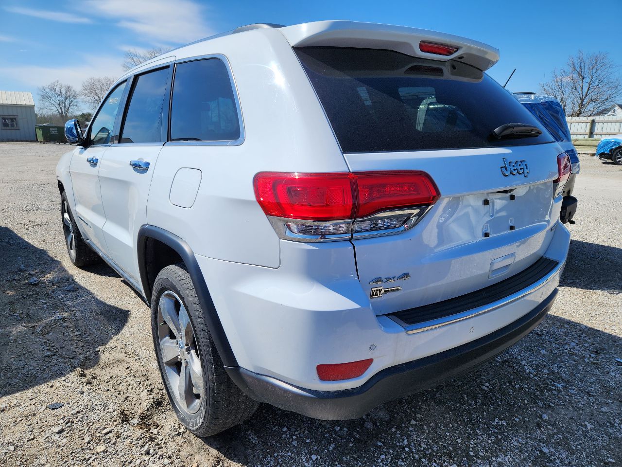 Vehicle/250007_02.jpg