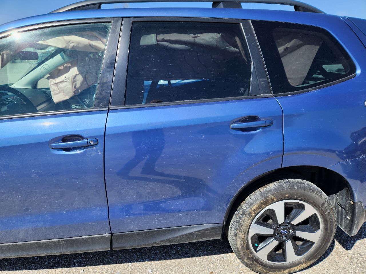 Vehicle/250009_09.jpg