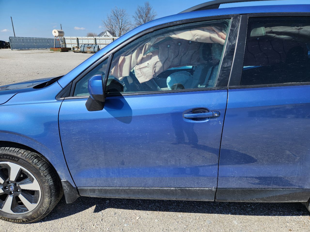 Vehicle/250009_12.jpg