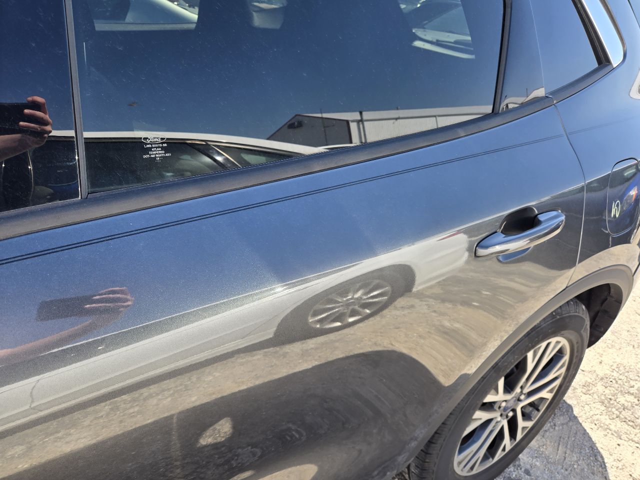 Vehicle/250036_10.jpg