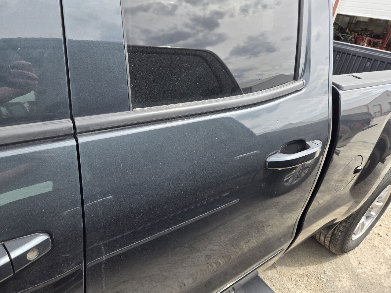 https://f005.backblazeb2.com/file/img-partshotlines-com/Inventory/EX441/Vehicle/250058_12.jpg