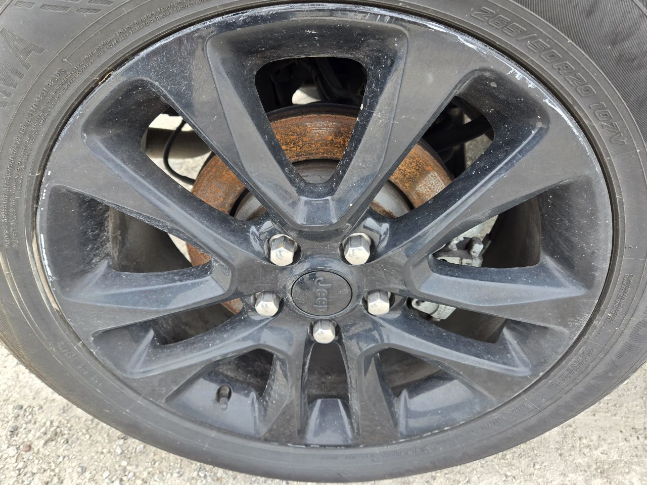 Vehicle/250072_06.jpg