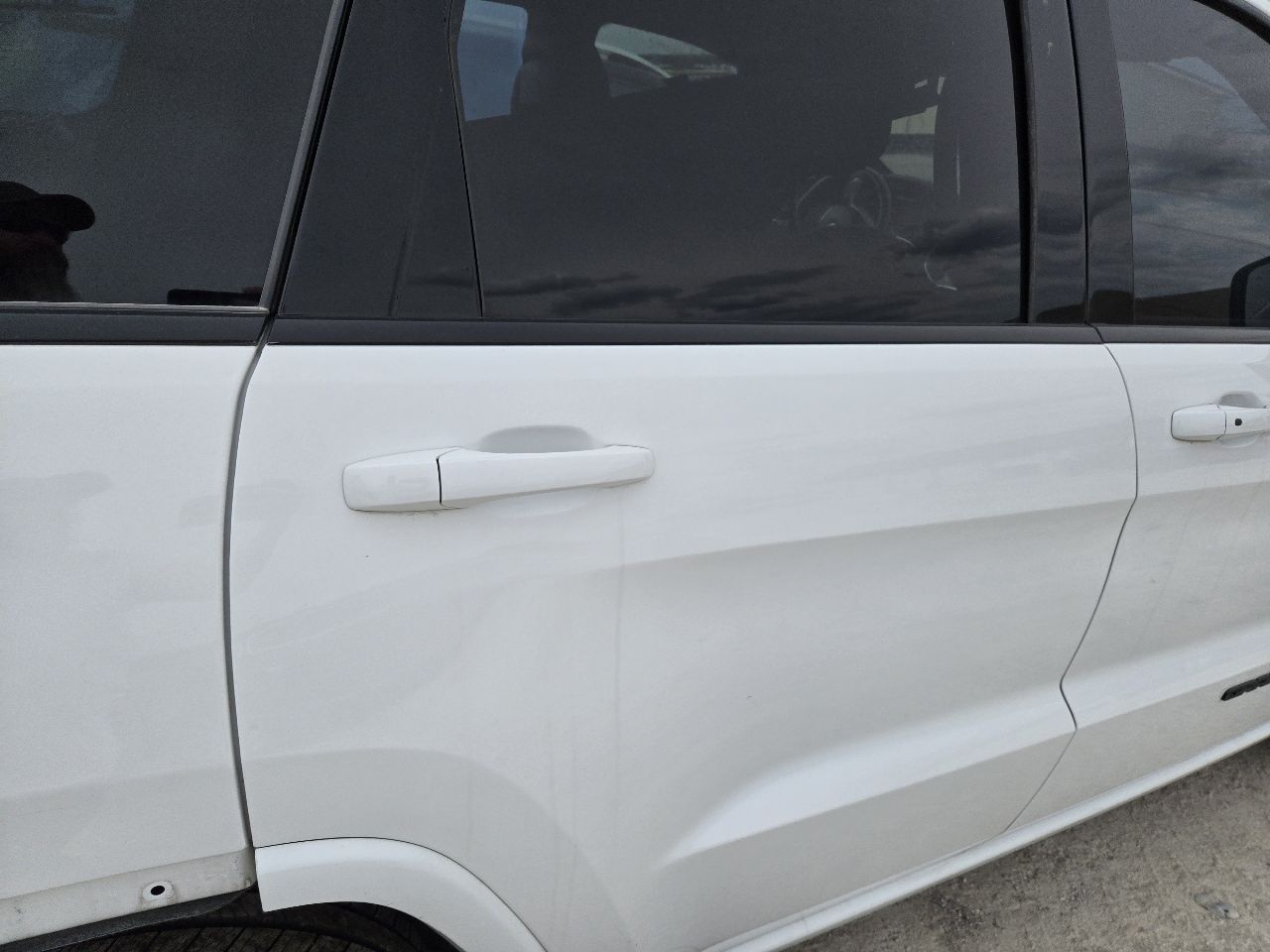 Vehicle/250072_07.jpg