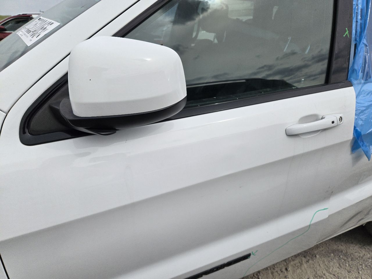 Vehicle/250072_10.jpg
