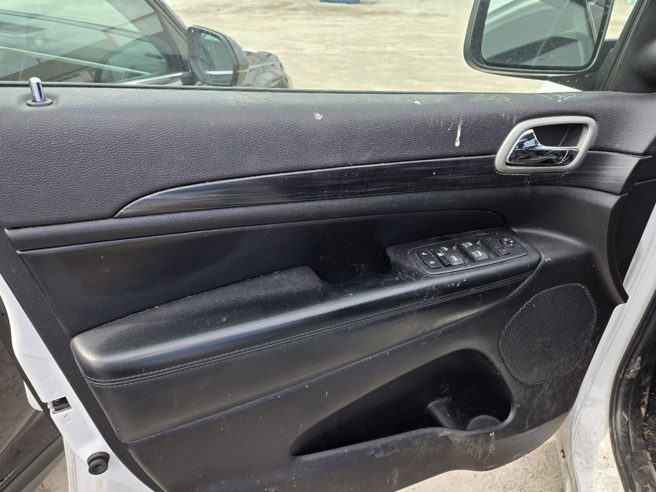 Vehicle/250072_12.jpg