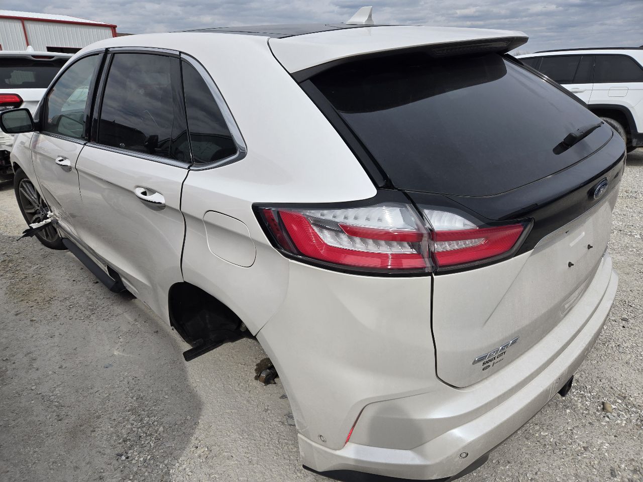 Vehicle/250073_03.jpg