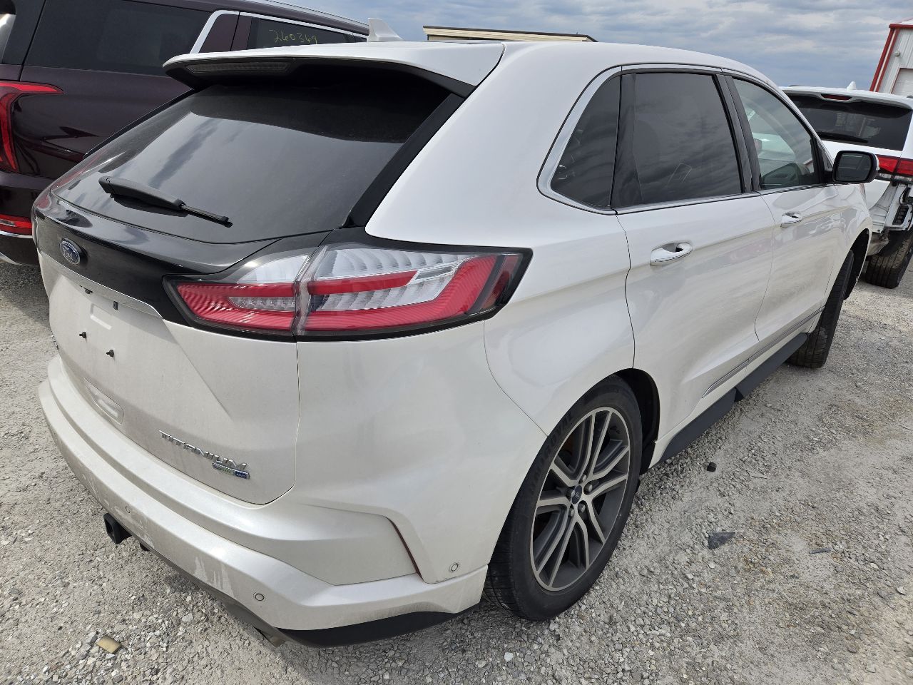 Vehicle/250073_04.jpg
