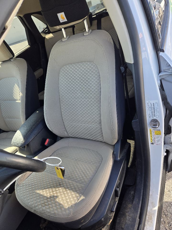 Vehicle/250141_10.jpg