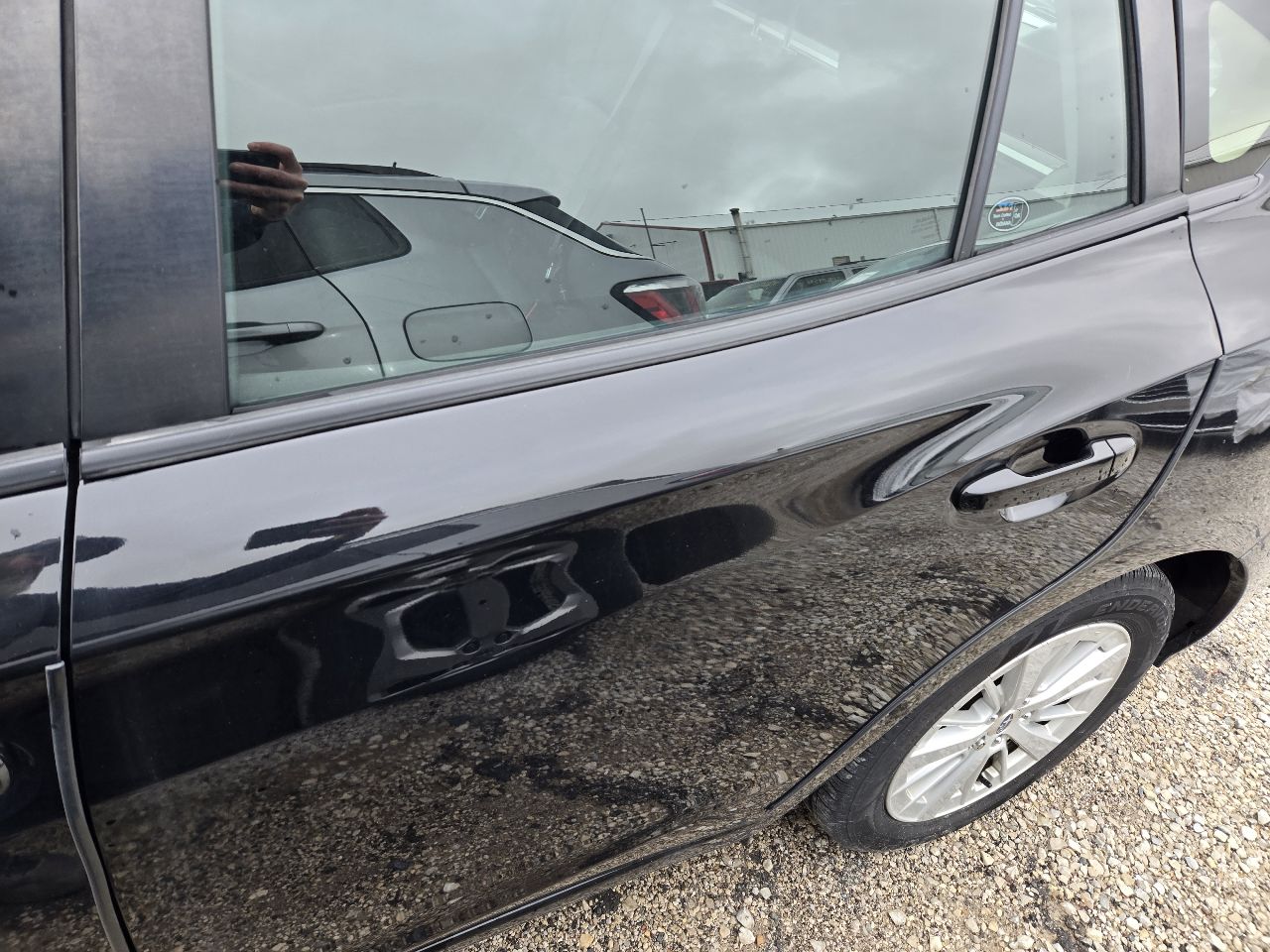 Vehicle/250184_11.jpg