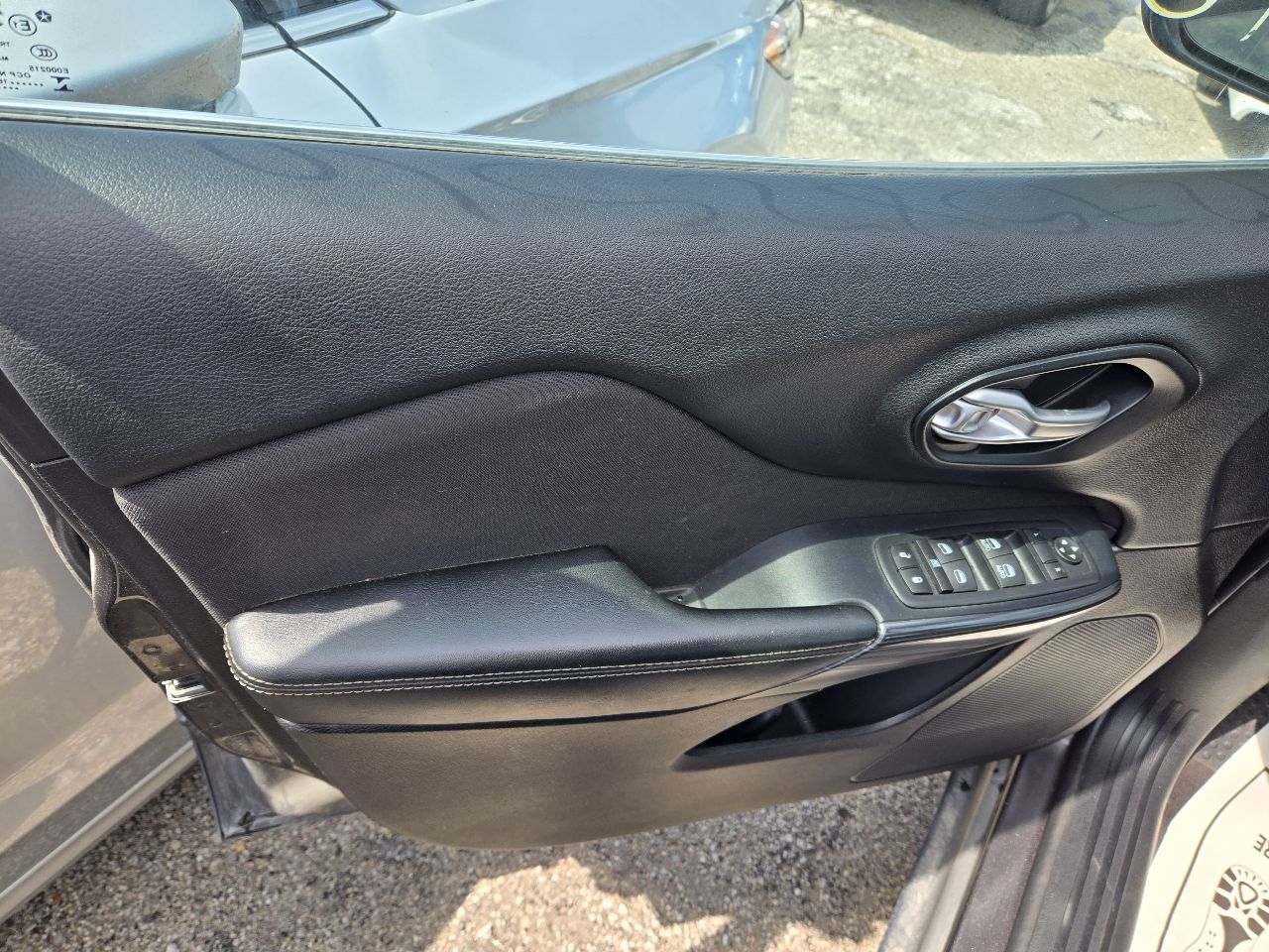 https://f005.backblazeb2.com/file/img-partshotlines-com/Inventory/EX441/Vehicle/250225_12.jpg