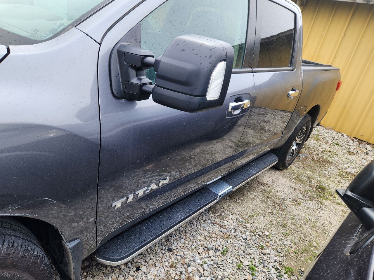 https://f005.backblazeb2.com/file/img-partshotlines-com/Inventory/EX441/Vehicle/250229_08.jpg