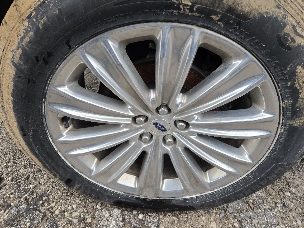 Vehicle/250232_06.jpg