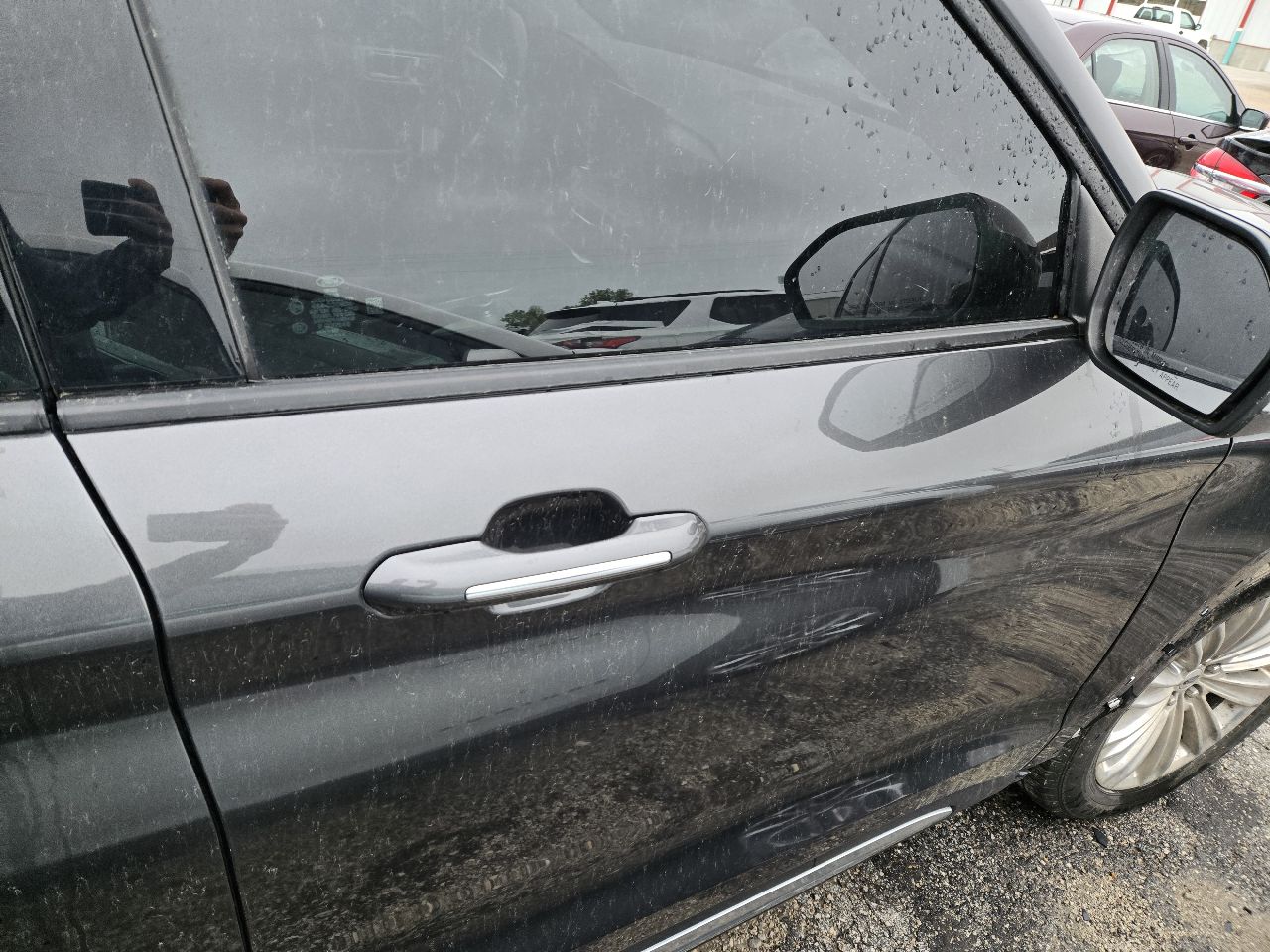 Vehicle/250232_08.jpg