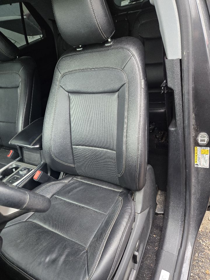 Vehicle/250232_12.jpg