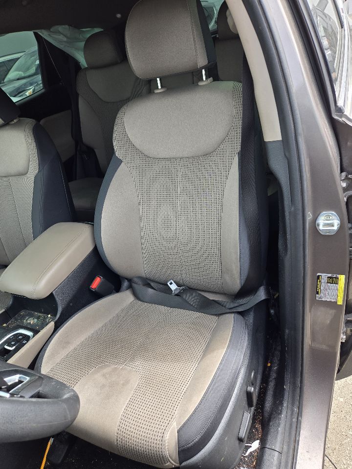 https://f005.backblazeb2.com/file/img-partshotlines-com/Inventory/EX441/Vehicle/250233_10.jpg
