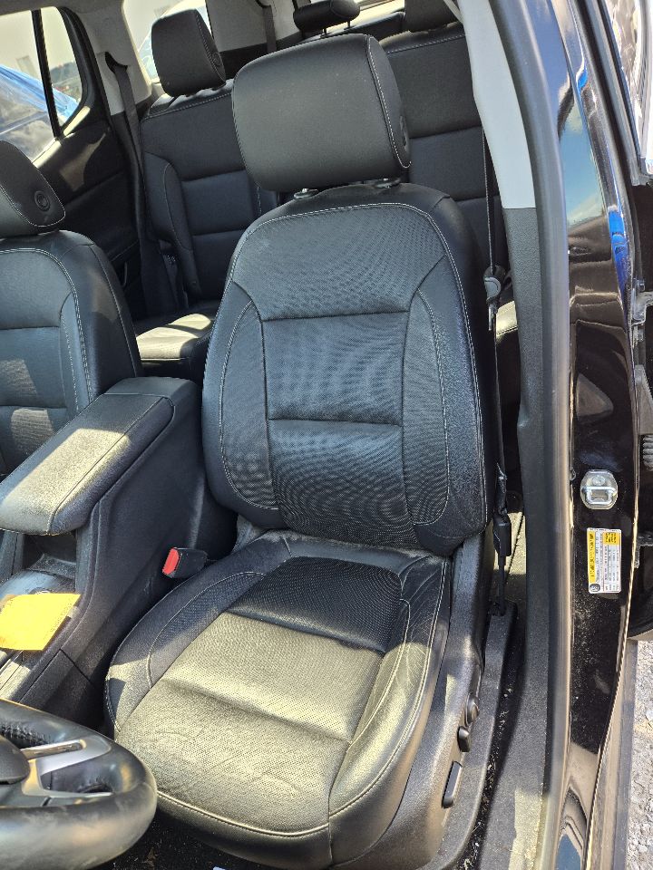 Vehicle/250238_11.jpg