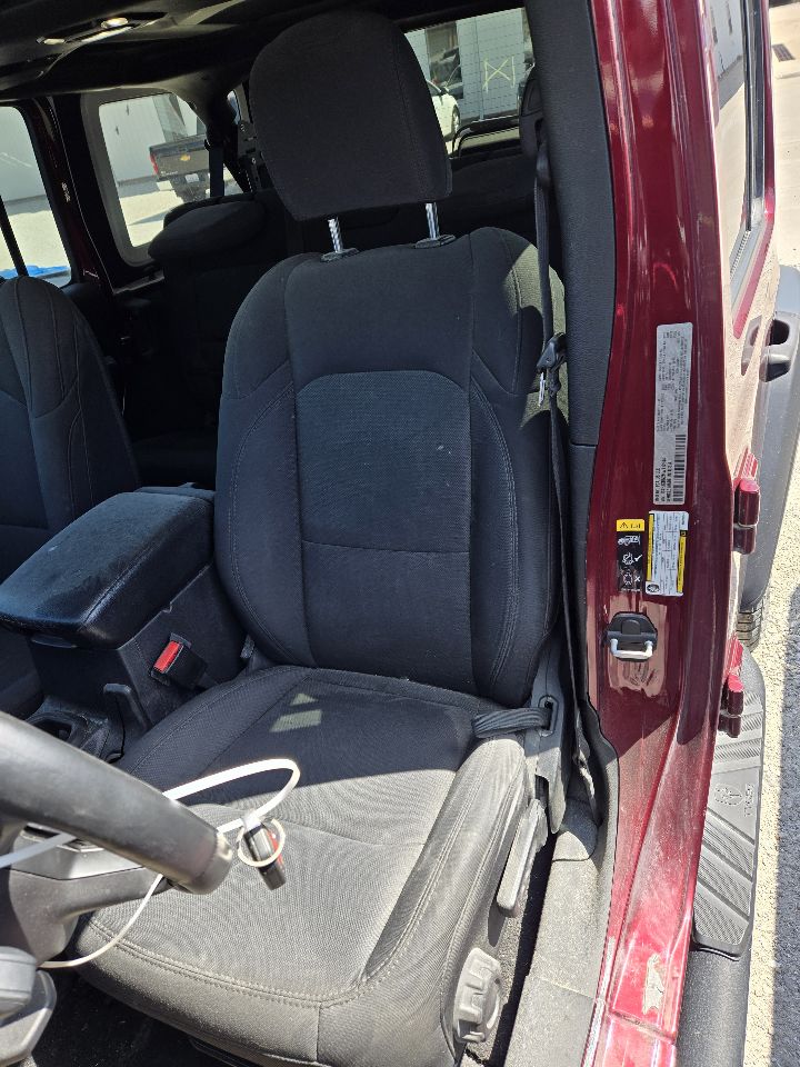 https://f005.backblazeb2.com/file/img-partshotlines-com/Inventory/EX441/Vehicle/250295_10.jpg