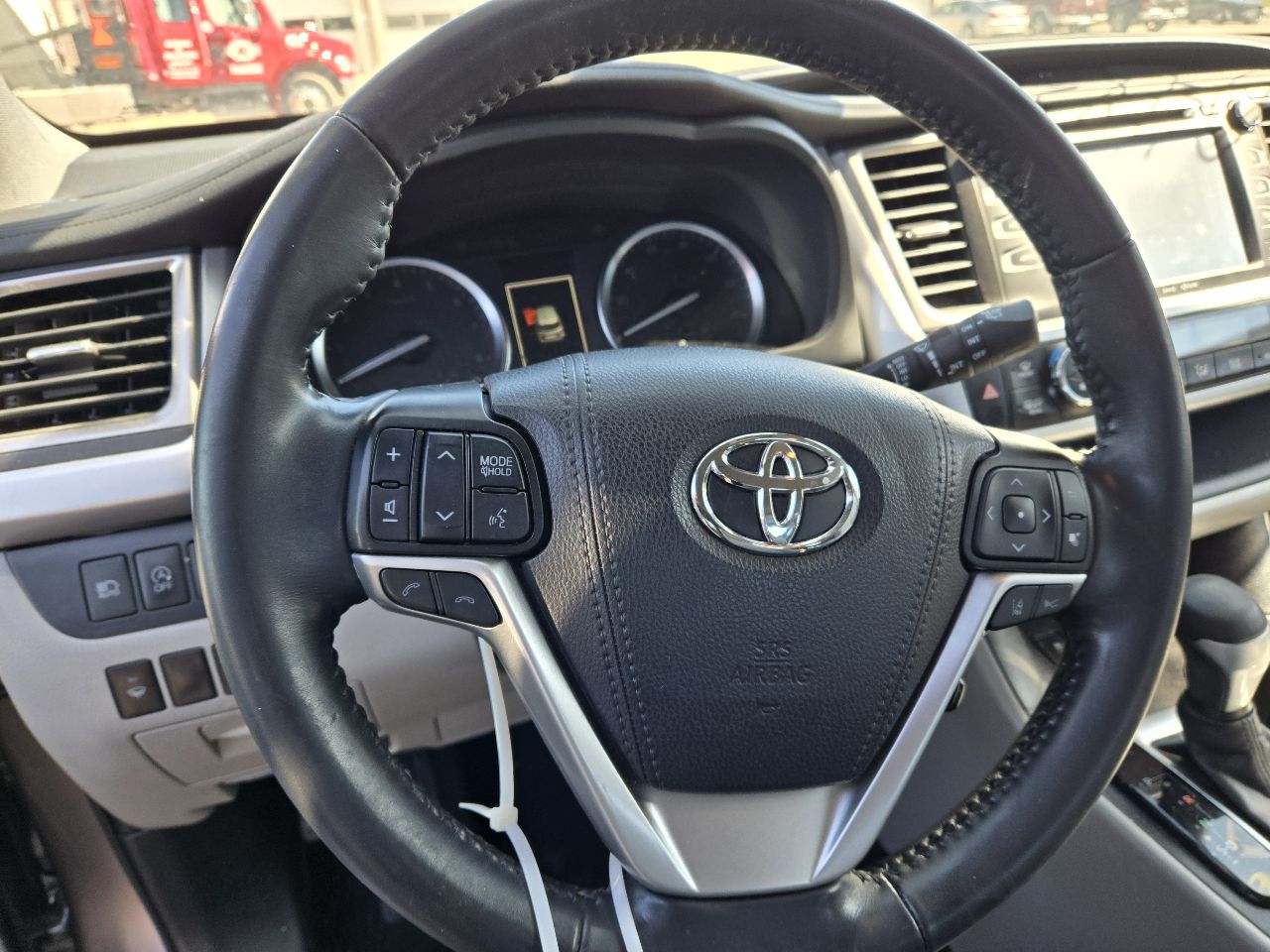 https://f005.backblazeb2.com/file/img-partshotlines-com/Inventory/EX441/Vehicle/250343_12.jpg