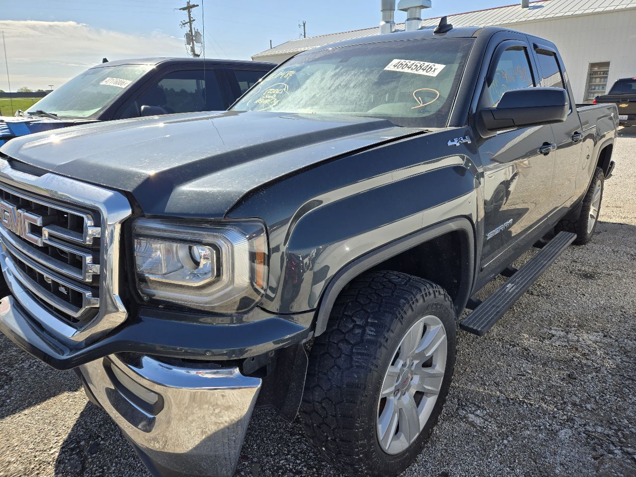 Vehicle/250344_02.jpg