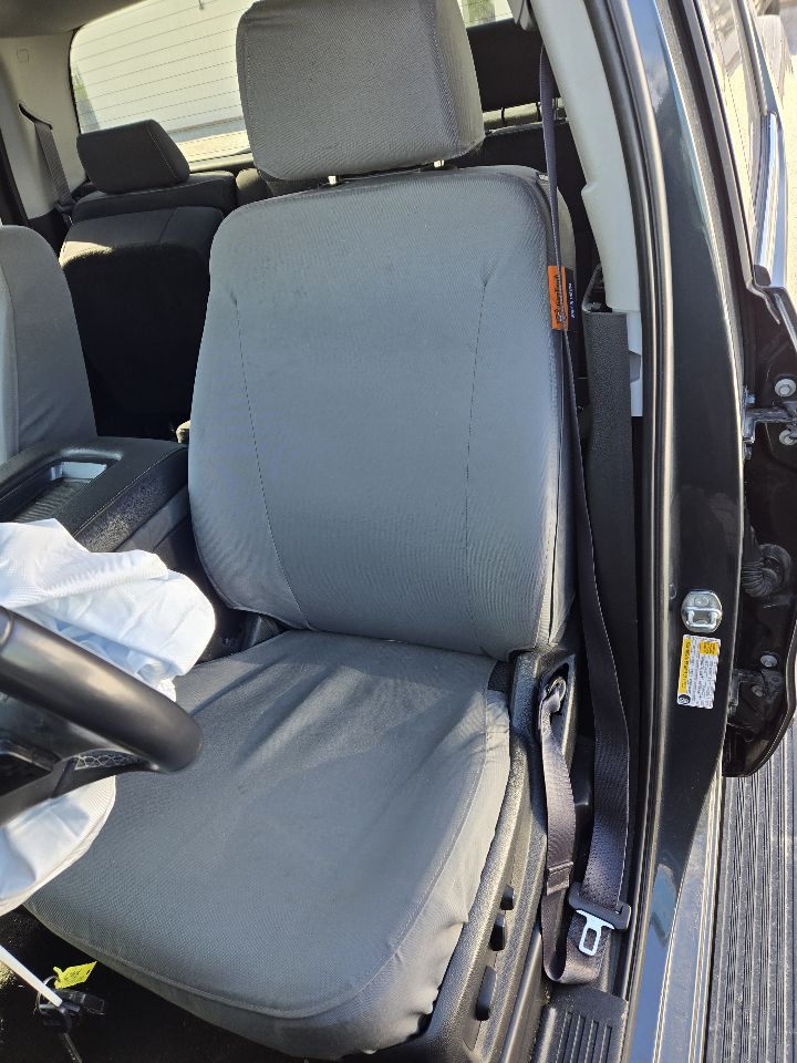 Vehicle/250344_12.jpg
