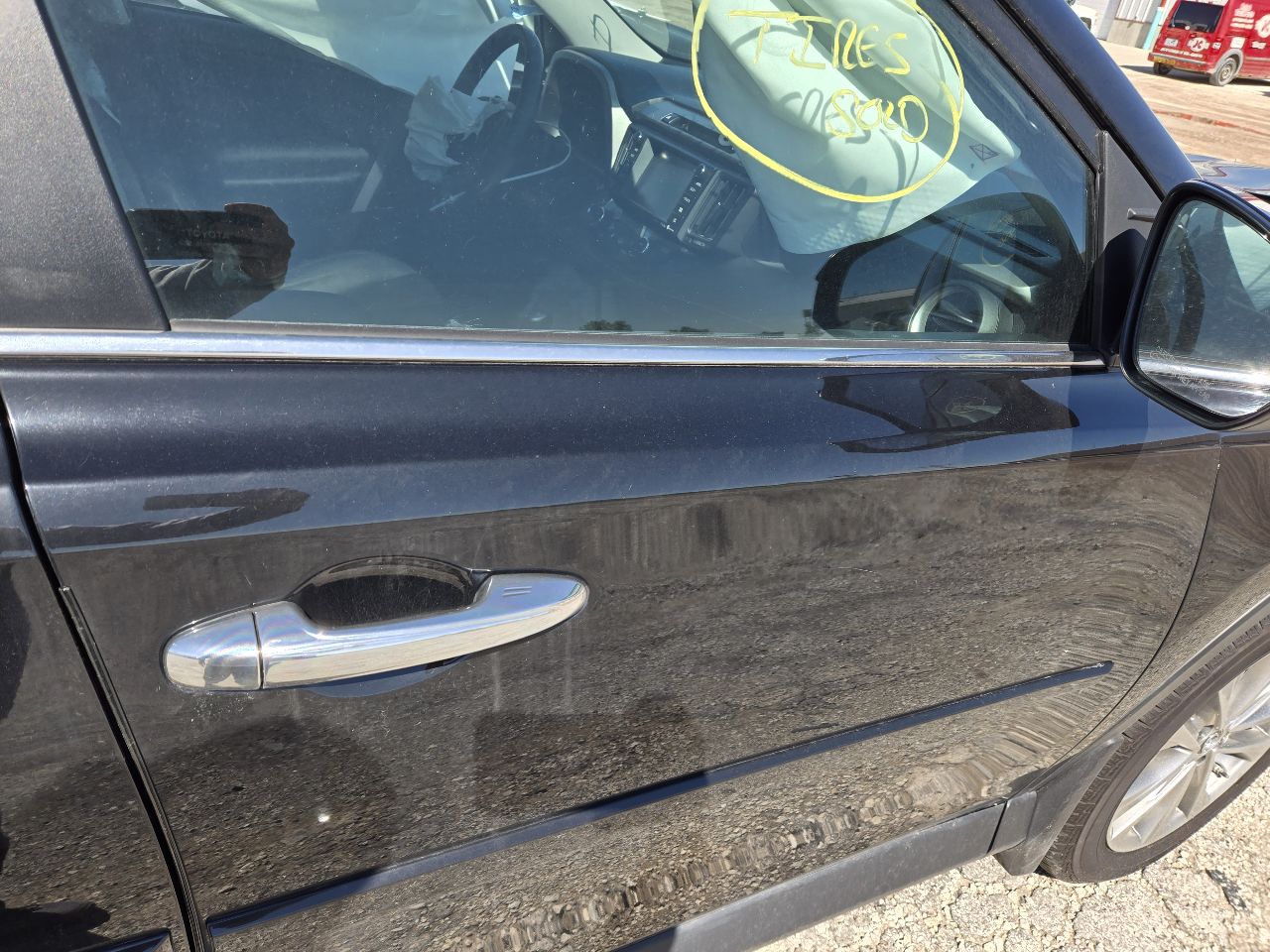 Vehicle/250347_08.jpg