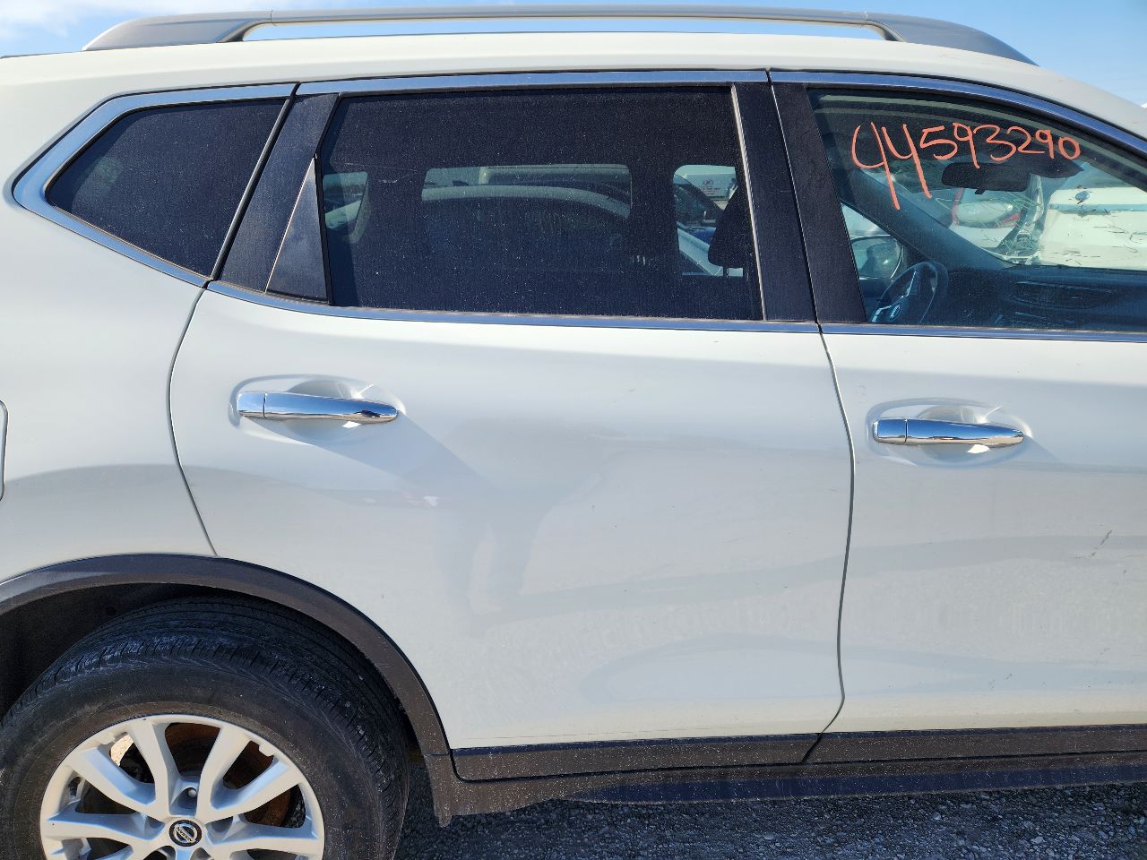 Vehicle/250352_11.jpg