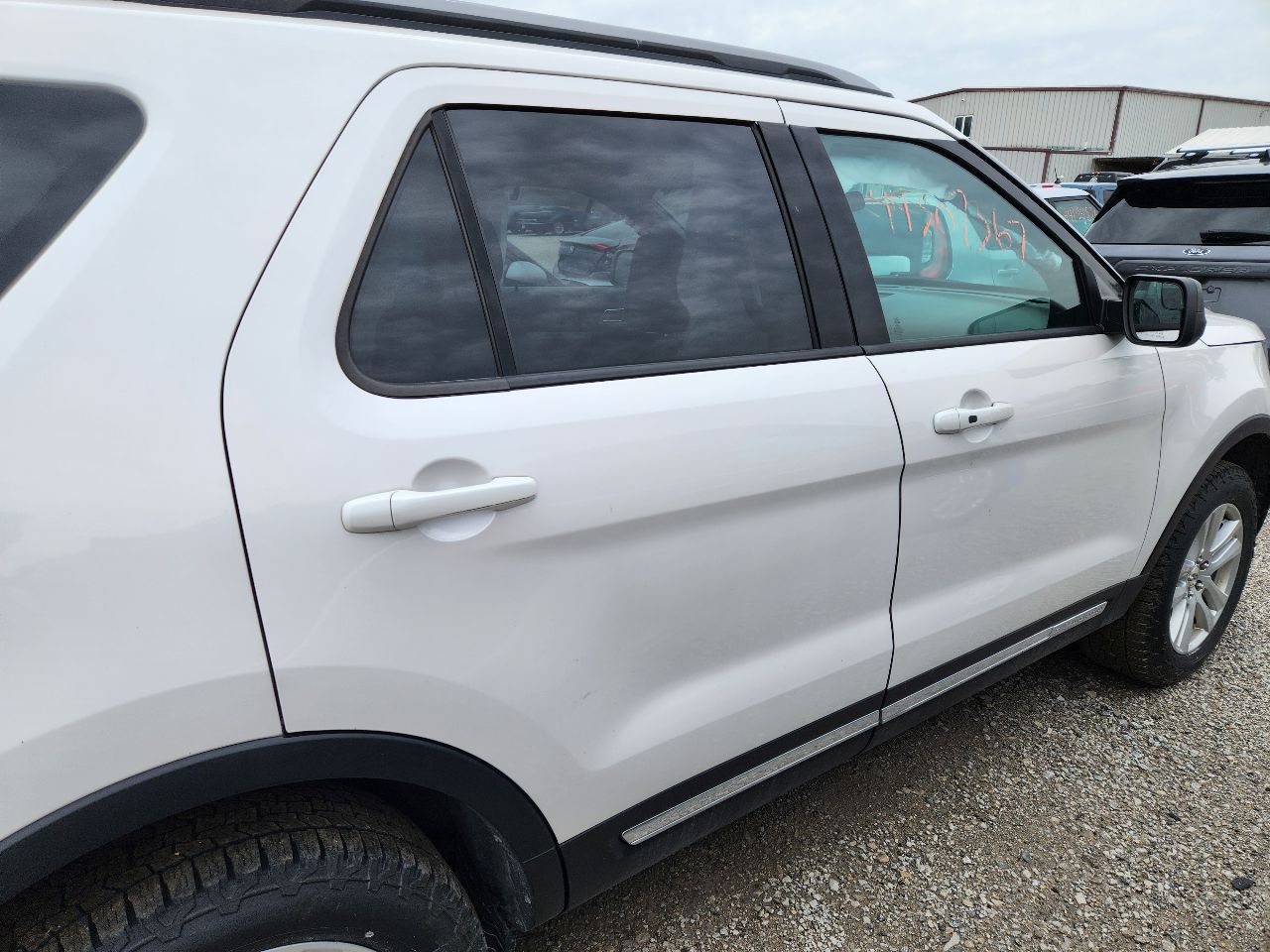 https://f005.backblazeb2.com/file/img-partshotlines-com/Inventory/EX441/Vehicle/250355_11.jpg