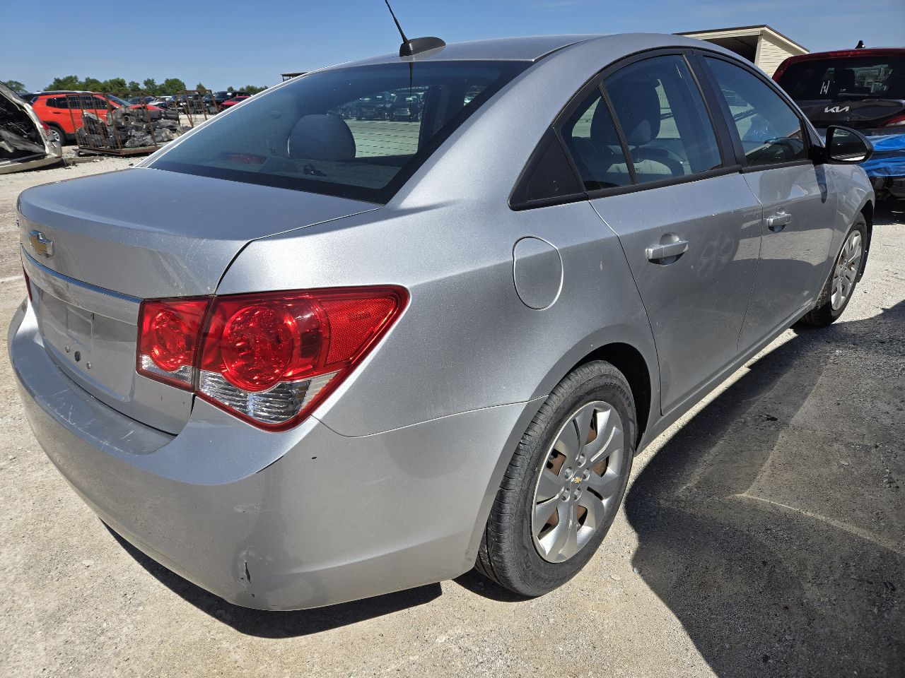 Vehicle/250364_04.jpg