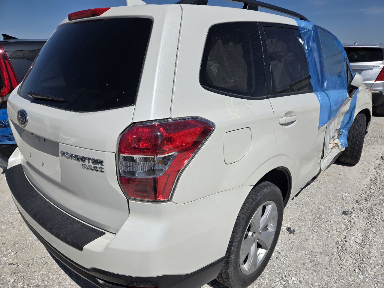 Vehicle/250366_04.jpg