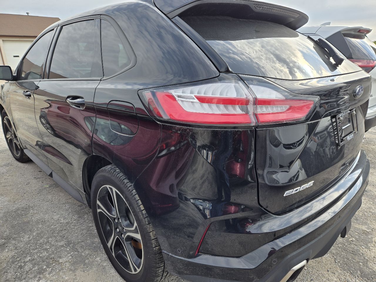 Vehicle/250370_03.jpg