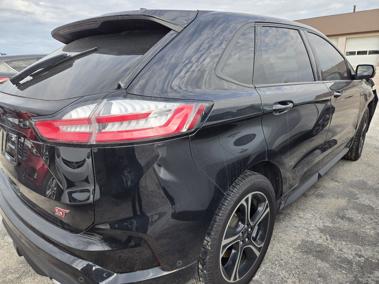 Vehicle/250370_04.jpg