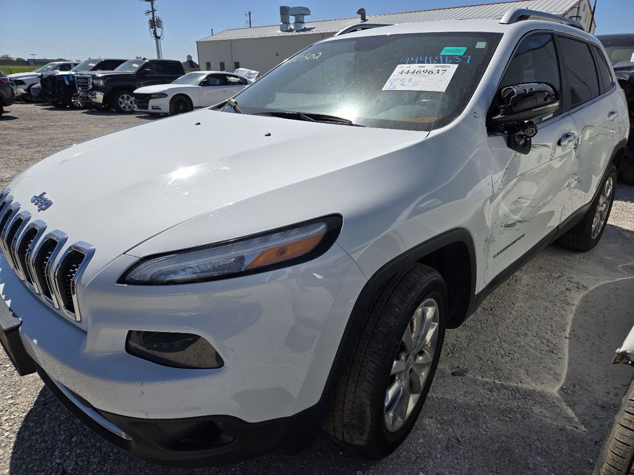Vehicle/250382_02.jpg