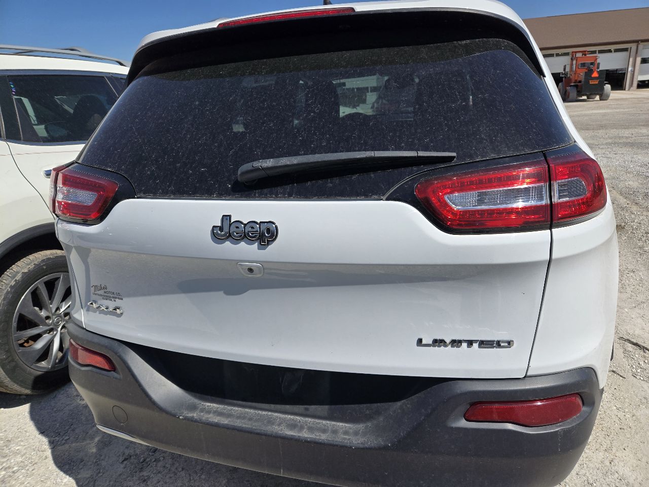 Vehicle/250382_05.jpg