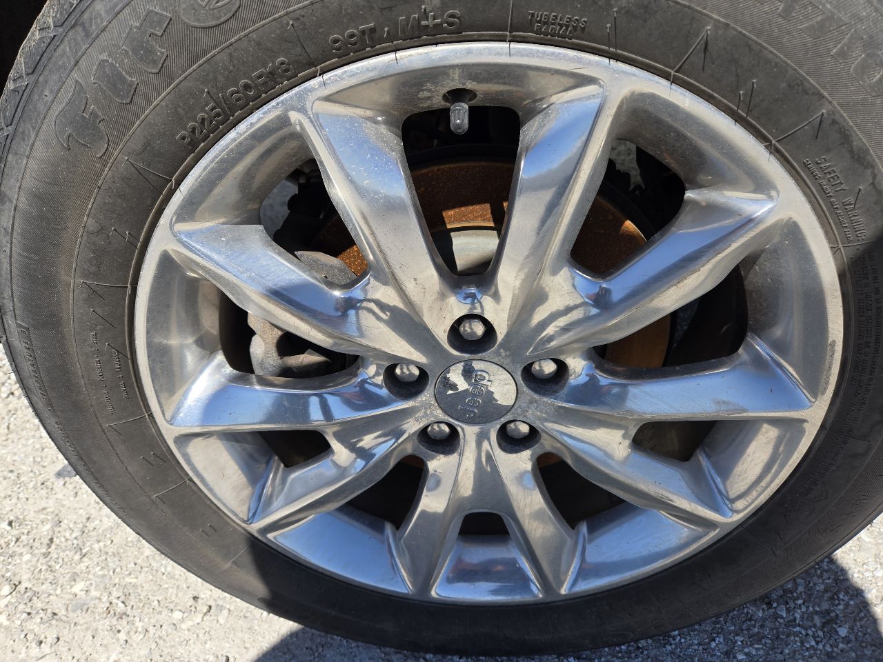 Vehicle/250382_06.jpg