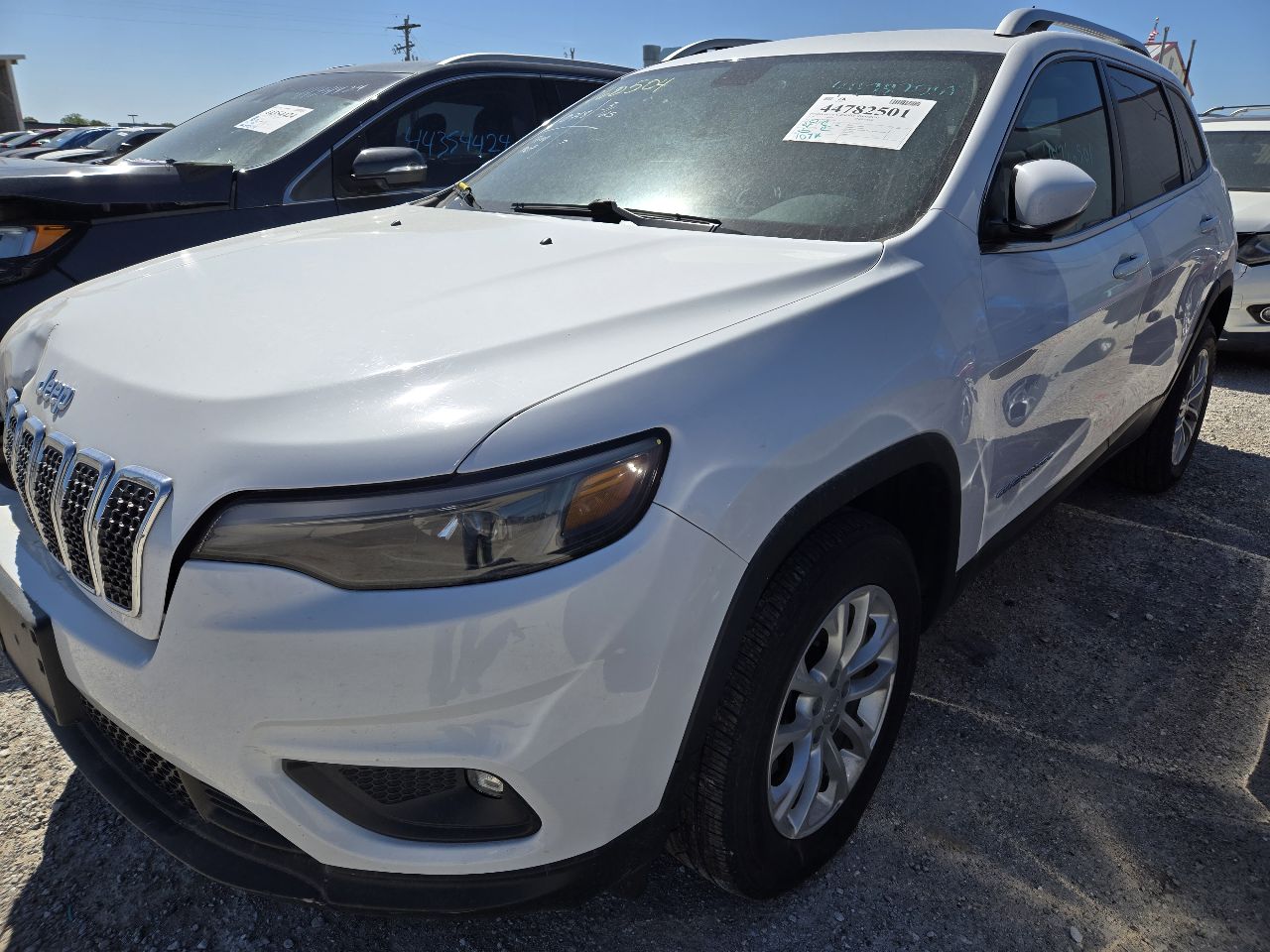 Vehicle/250384_02.jpg