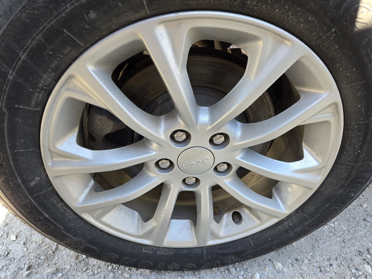 Vehicle/250384_06.jpg