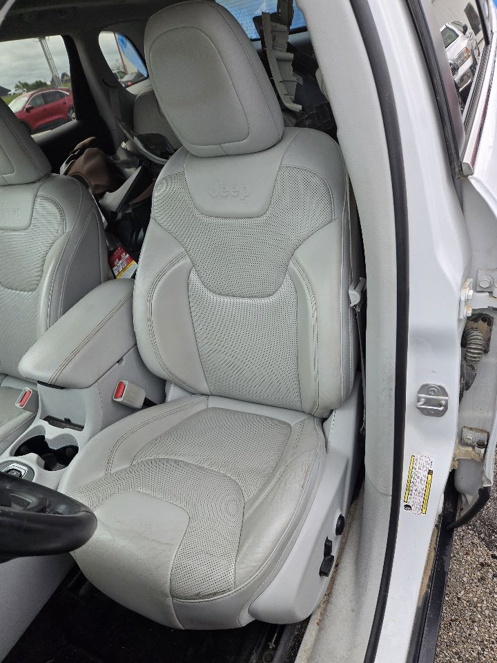 https://f005.backblazeb2.com/file/img-partshotlines-com/Inventory/EX441/Vehicle/250412_12.jpg