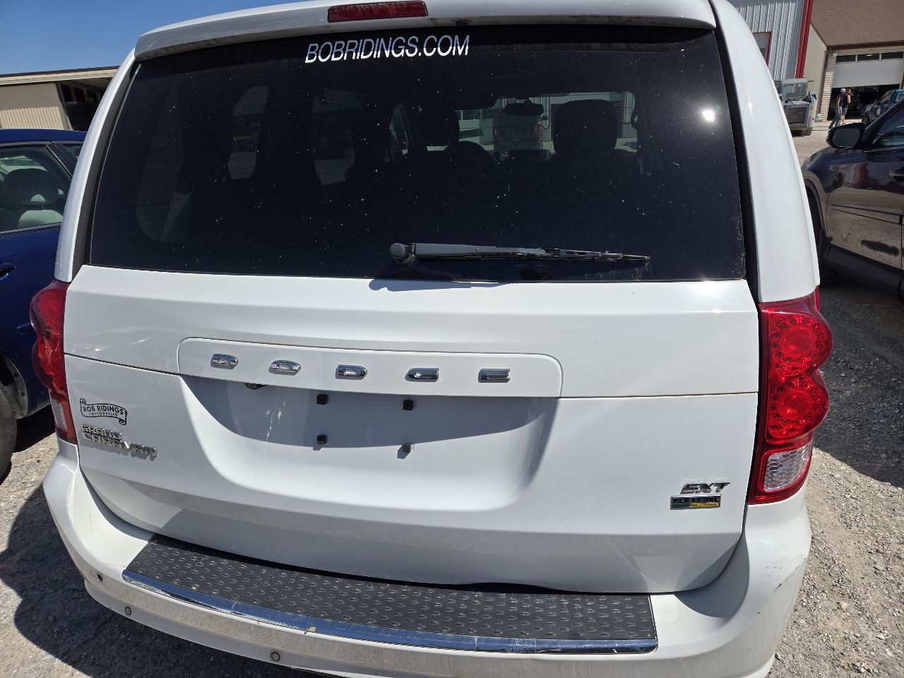 https://f005.backblazeb2.com/file/img-partshotlines-com/Inventory/EX441/Vehicle/250414_05.jpg