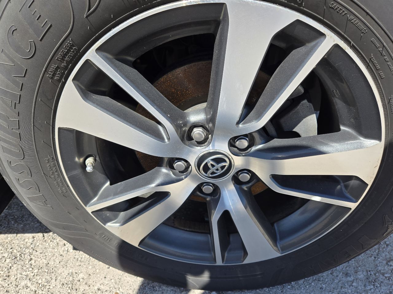 https://f005.backblazeb2.com/file/img-partshotlines-com/Inventory/EX441/Vehicle/250416_08.jpg