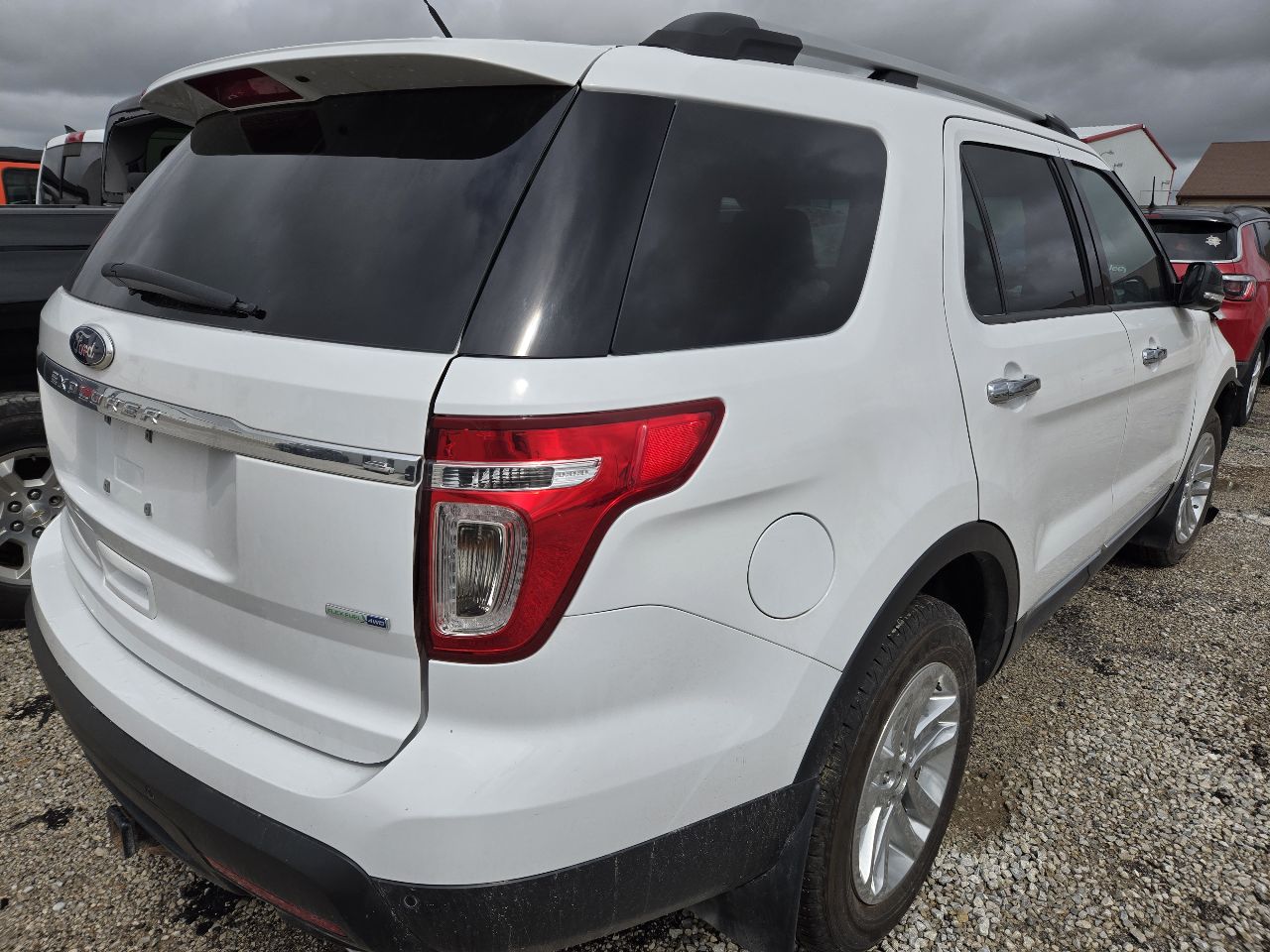 https://f005.backblazeb2.com/file/img-partshotlines-com/Inventory/EX441/Vehicle/250430_04.jpg