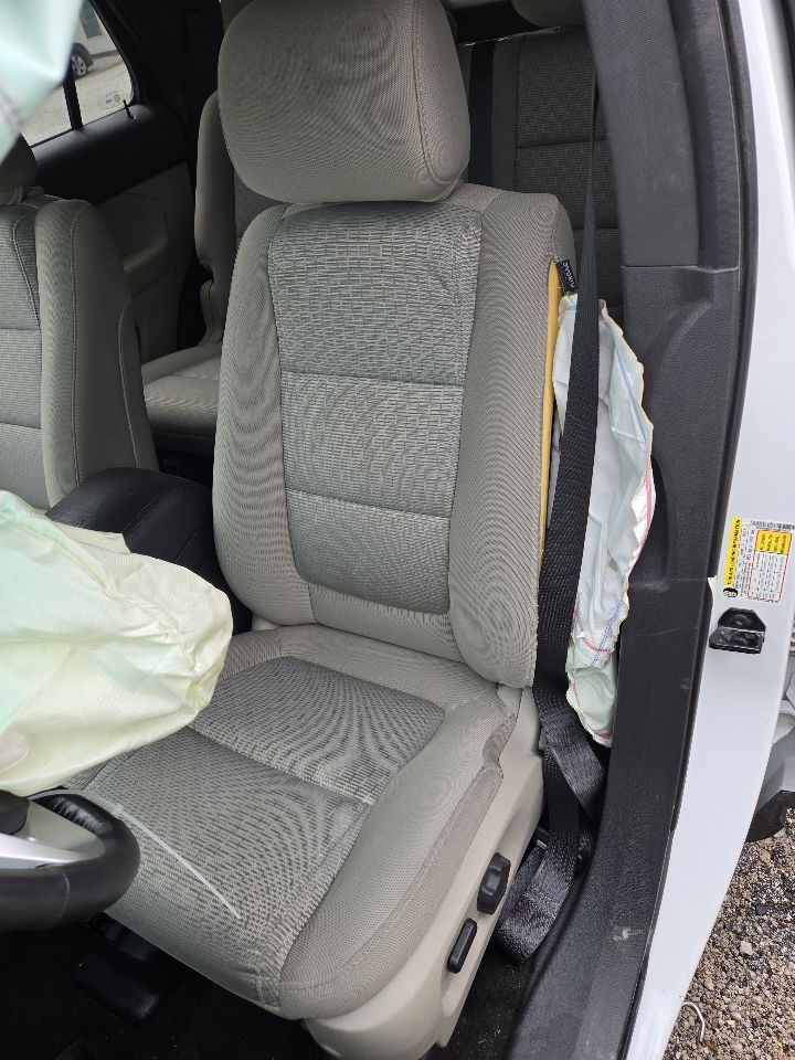 https://f005.backblazeb2.com/file/img-partshotlines-com/Inventory/EX441/Vehicle/250430_12.jpg