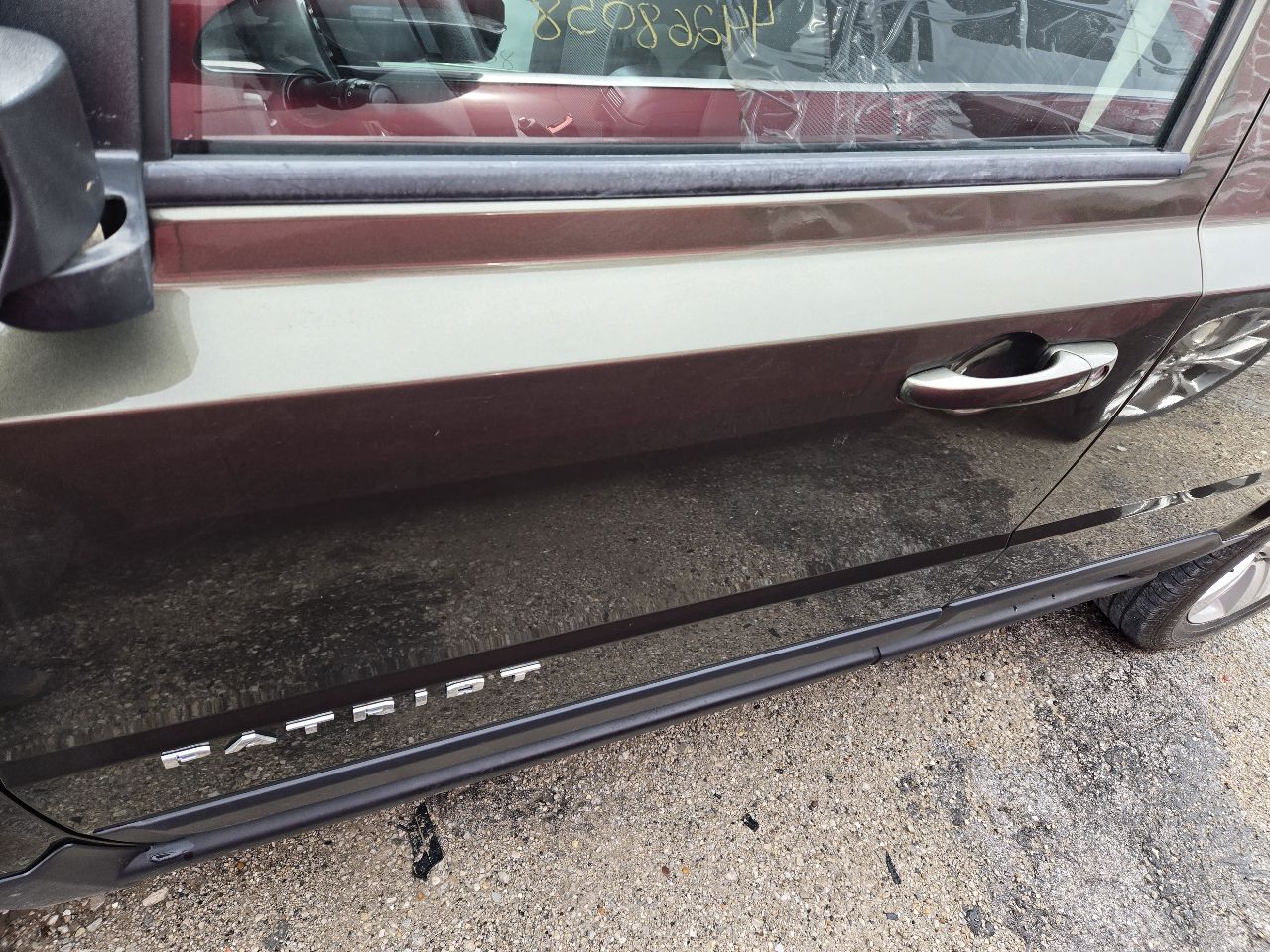 Vehicle/250452_09.jpg