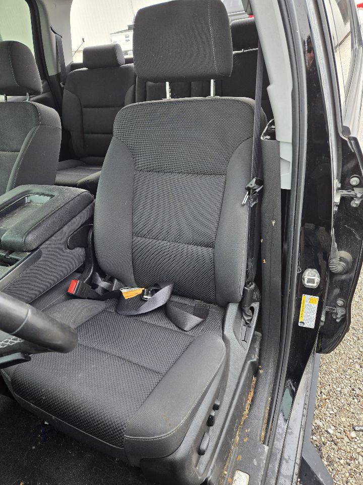 Vehicle/250453_12.jpg