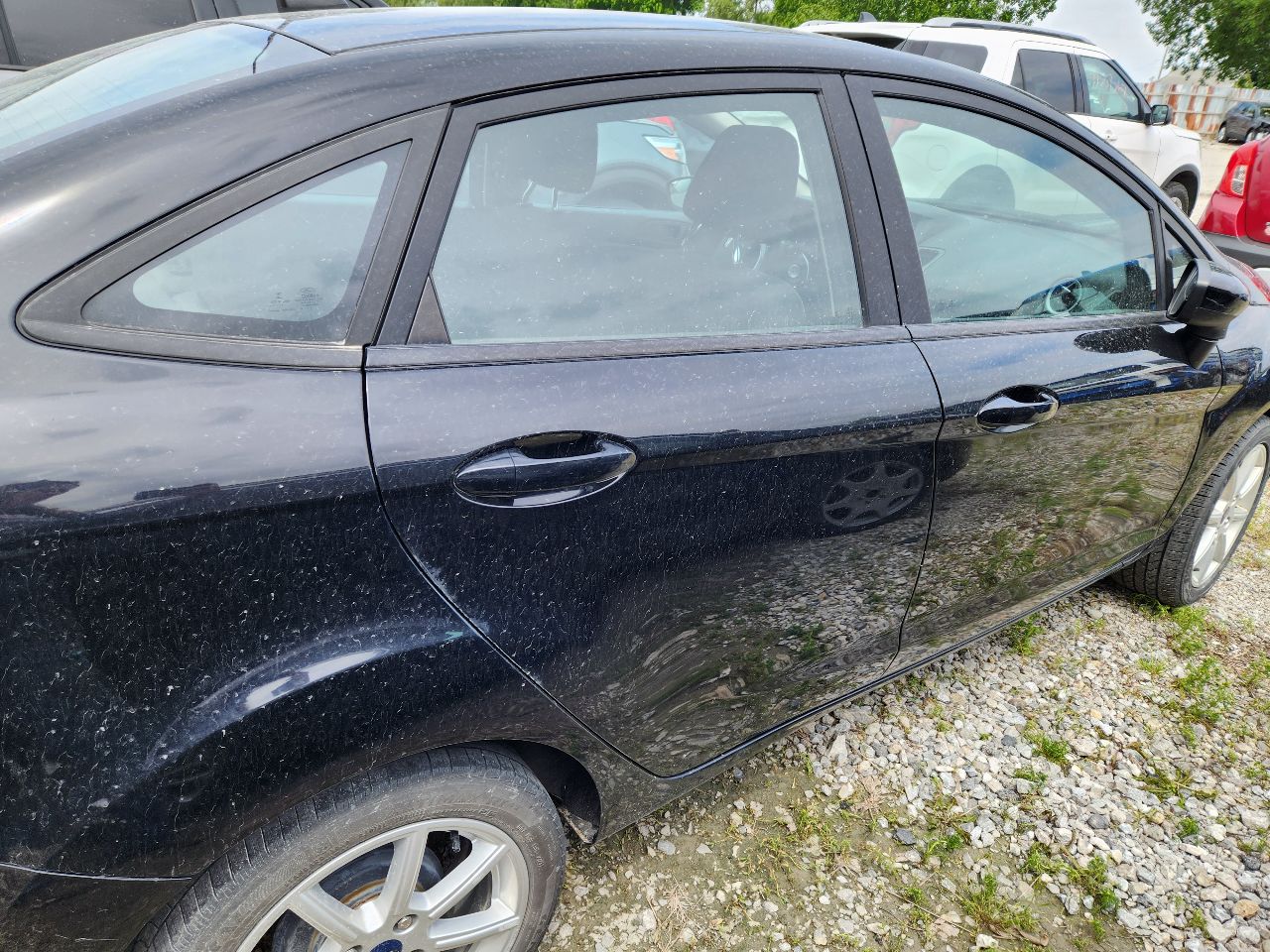 https://f005.backblazeb2.com/file/img-partshotlines-com/Inventory/EX441/Vehicle/250459_11.jpg