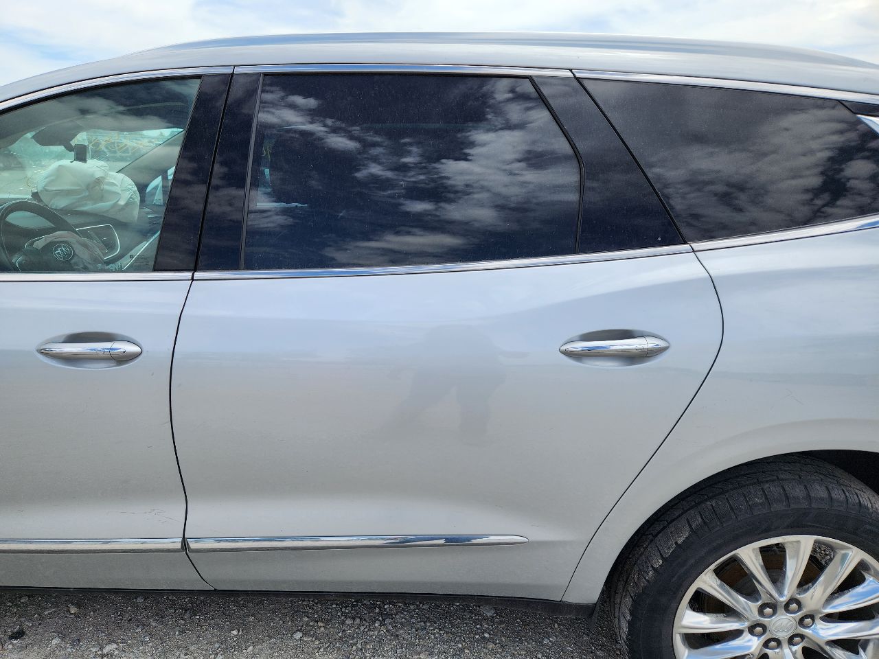 Vehicle/250494_08.jpg