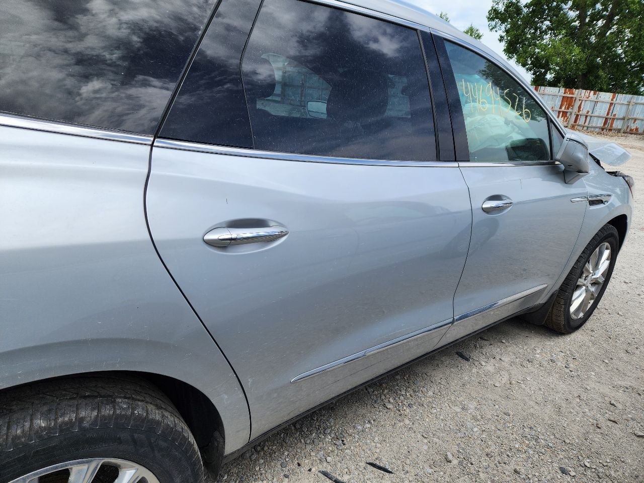 Vehicle/250494_11.jpg