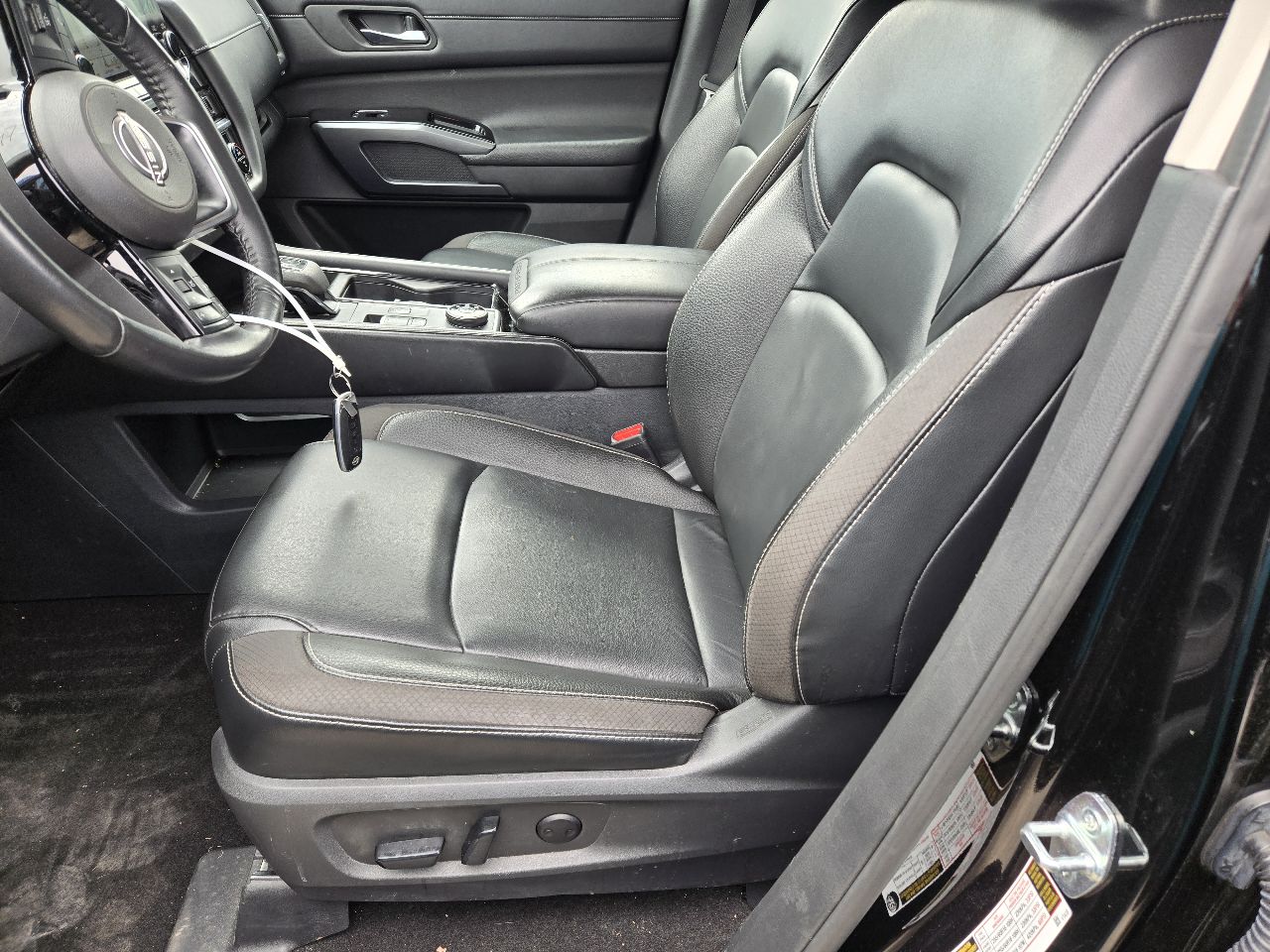 https://f005.backblazeb2.com/file/img-partshotlines-com/Inventory/EX441/Vehicle/250530_12.jpg