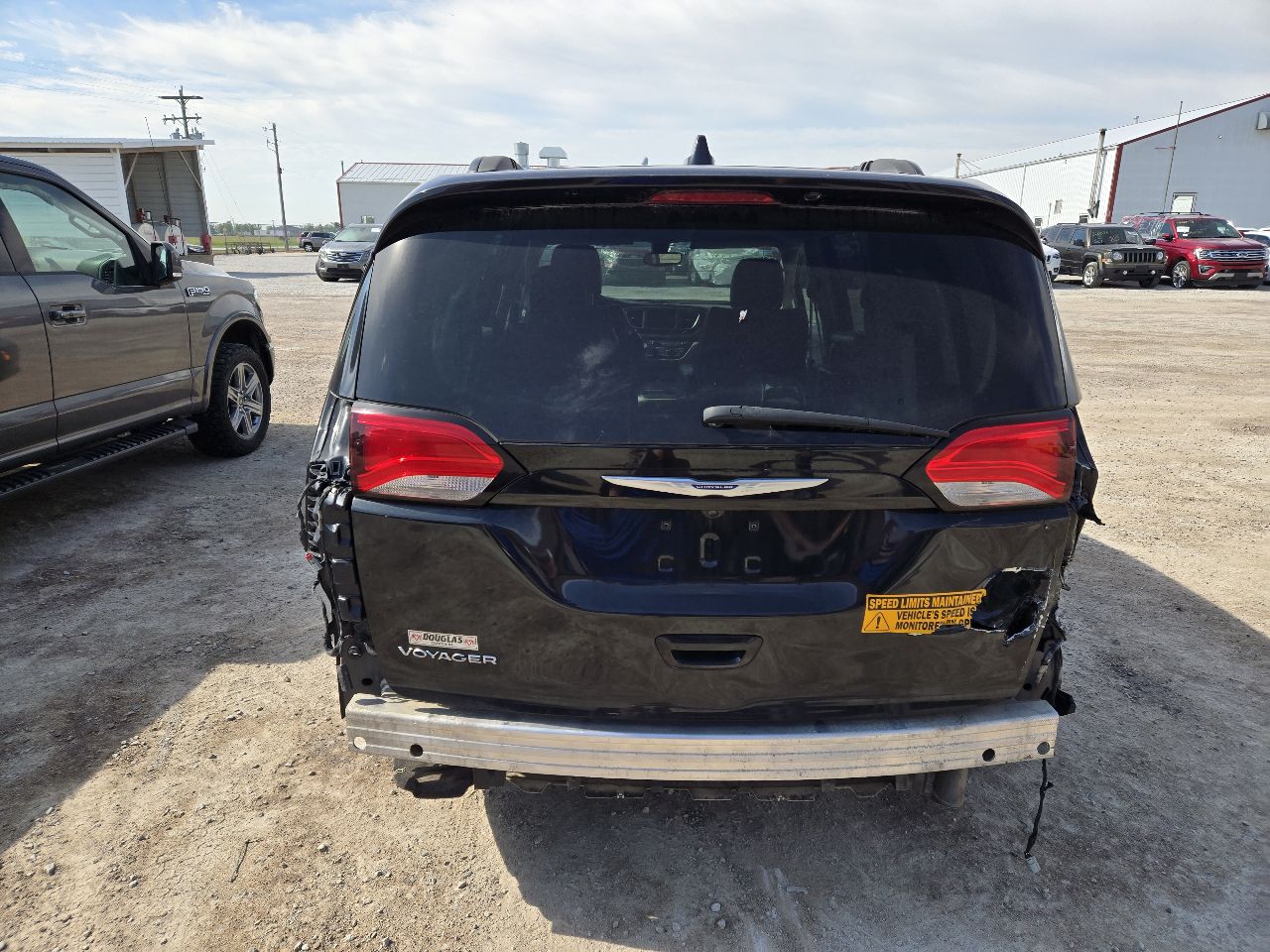 https://f005.backblazeb2.com/file/img-partshotlines-com/Inventory/EX441/Vehicle/250532_03.jpg